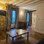 Cosy Centre *