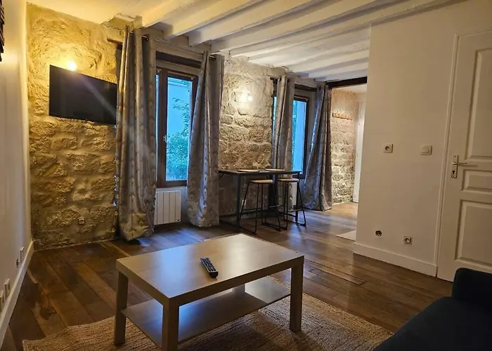 Cosy Centre *